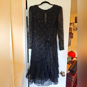 Niteline size 6 black beard dress